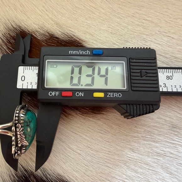 Sterling Silver Teardrop Turquoise Statement Ring - Green Teardrop Stone - Picture 13 of 13